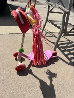 Strawberry shortcake scooter