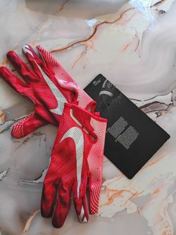 Nike vapor knit gloves with magnigrip technology