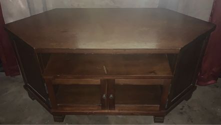 Wood entertainment stand, glass doors