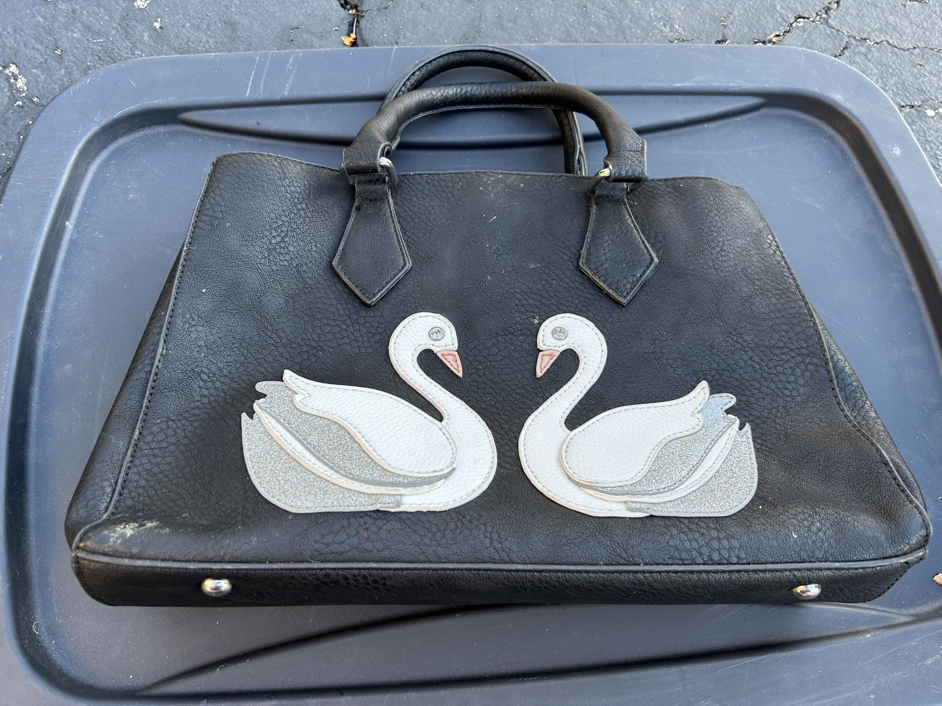 Lovely Swan Tote From Charming Charlie’s