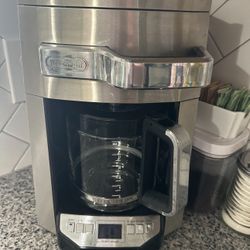 De’Longhi DCF62147 Automatic Coffeemaker 14 Cup Programmable 