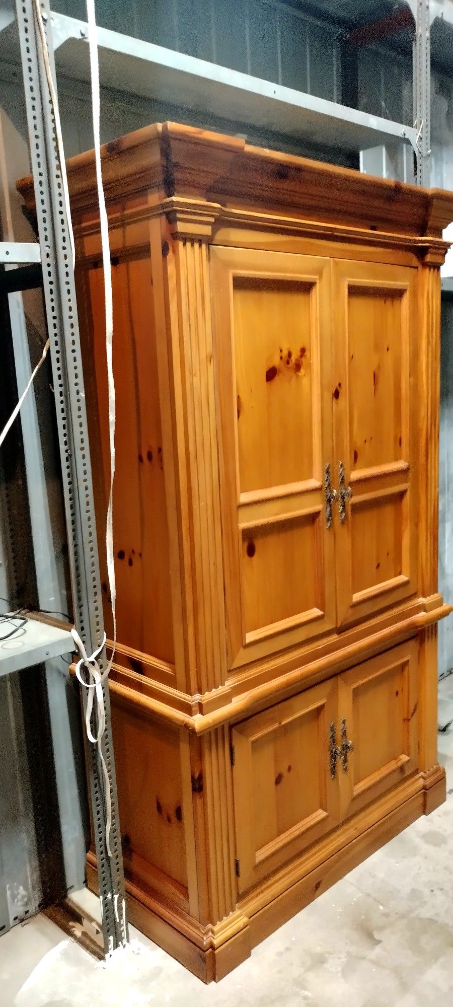 Solid Wood Old Fashion TV Set Cabinet