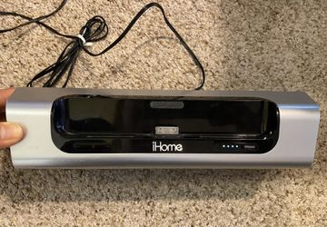iHome Bluetooth Speaker still working good $15 - P/U in Tulare near Shopping Outlets.