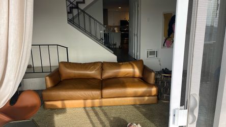 Lightly Used (1 Year Old), Leather West Elm - 81 X 40