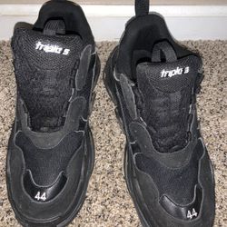 Balenciagas 44’s Runners