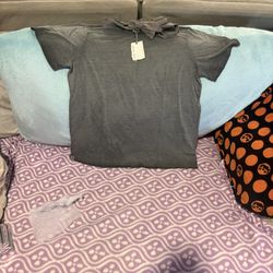 NEW UNUSED Barefoot Dreams Charcoal Tee