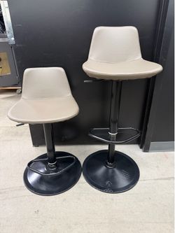 Set of 2 Adjustable Height Bar Stools | Taupe Faux Leather | Black Pedestal Base