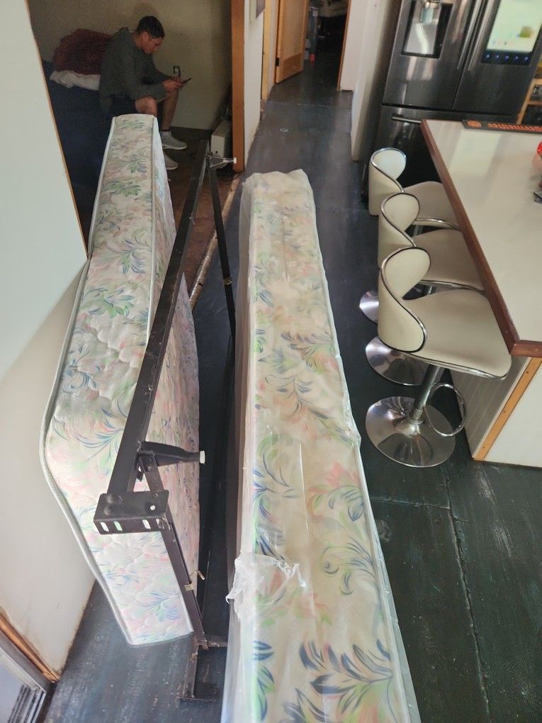 twin bed frame and mattress