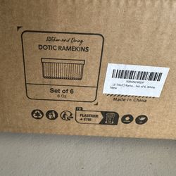 Brand New 6 Piece Ramekin Set White