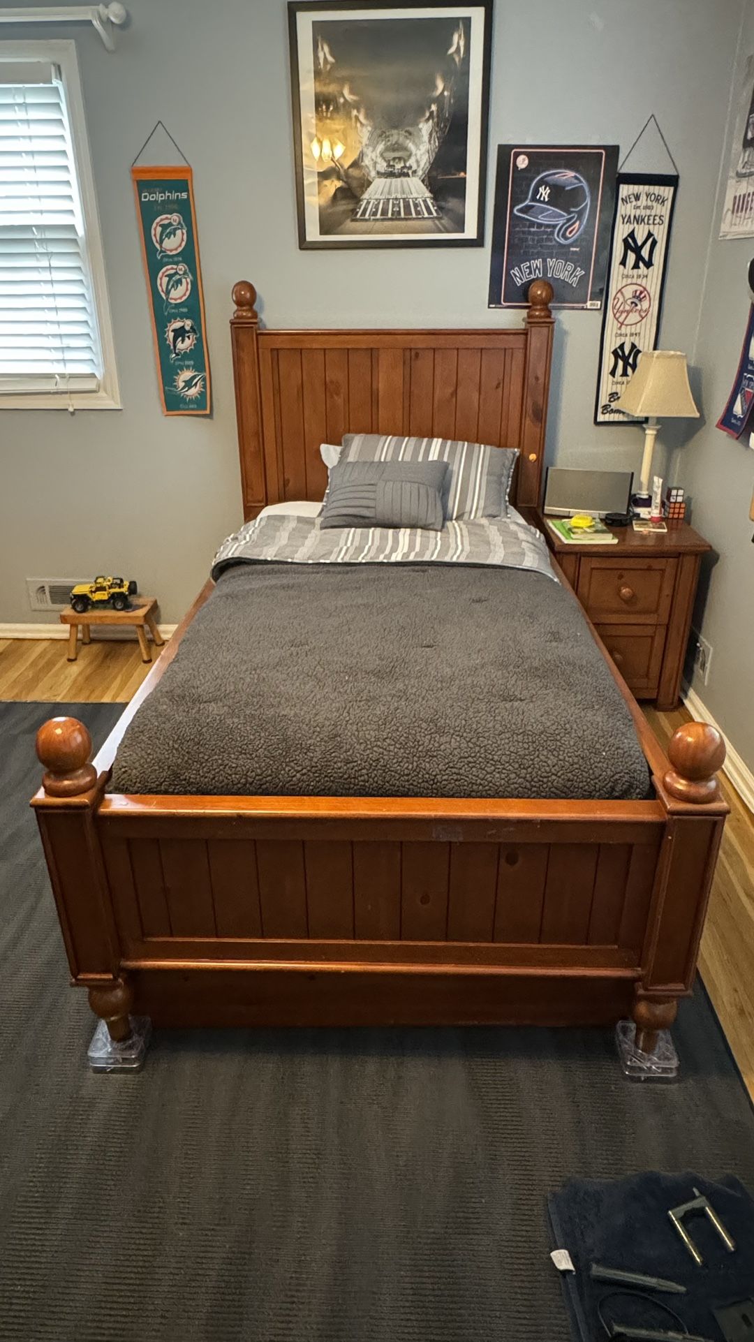 Pottery Barn Twin Trundle Bed