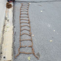 Semi Truck  Snow Tires Chains