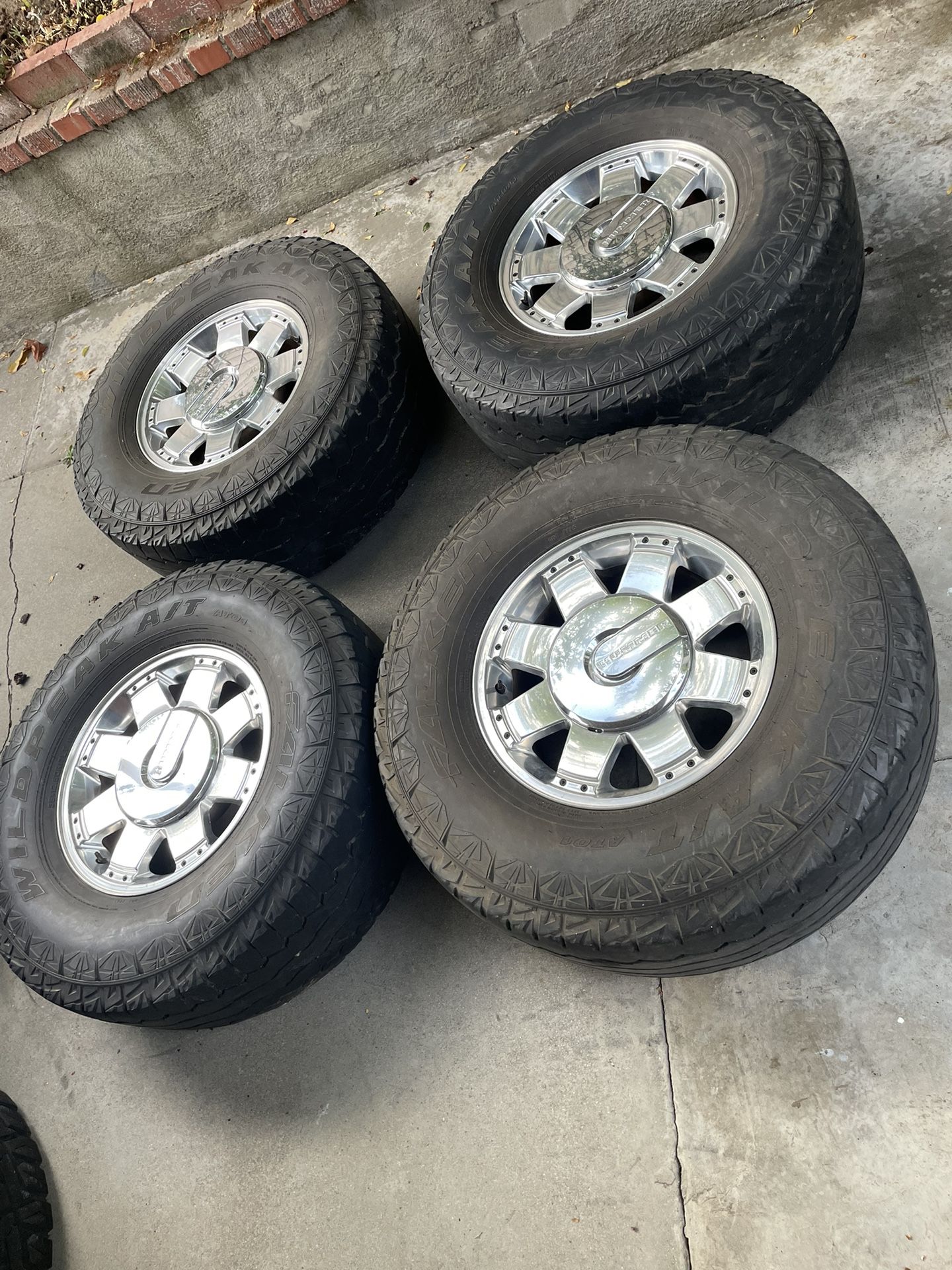 4 - 35x12.50r17LT 8x6.5 8x165.1 Stock Hummer H2 Chrome Rims Wheels With Tires!!!