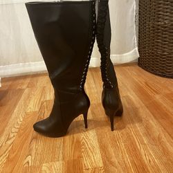 Beautiful High Heel Boots With Tie 