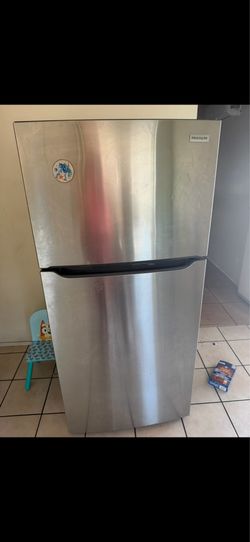 Fridge need gone asap