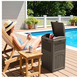 33 gallon outdoor trashcan brown new