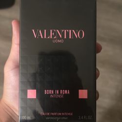 Valentino Uomo Intense
