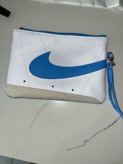 Nike pouch