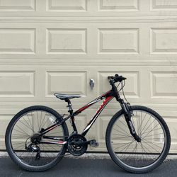 Giant Revel Mountain Bike – XXS Frame – 26” Wheels – Shimano 21-Speed Bicycle