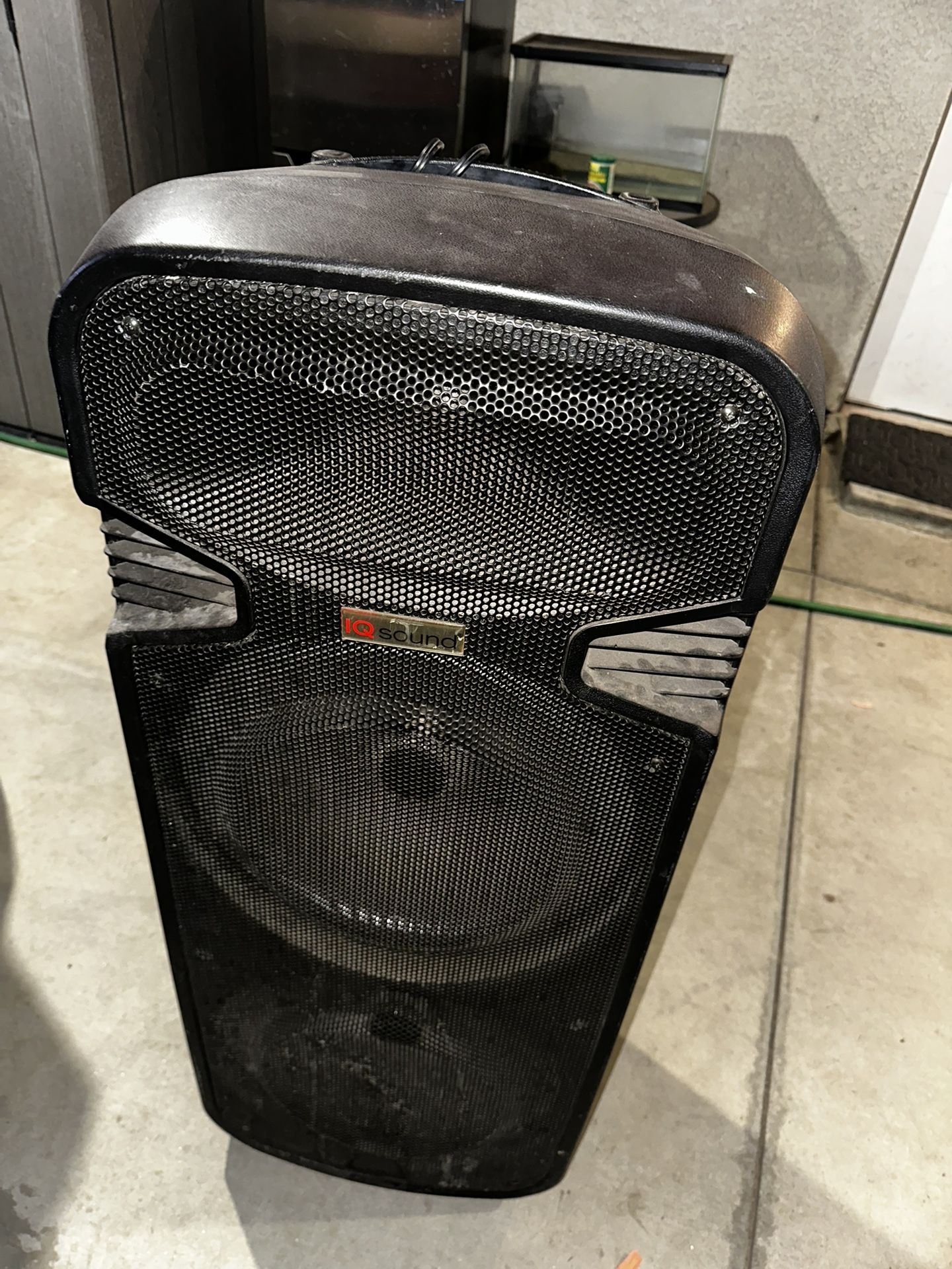 IQ Sound Speaker