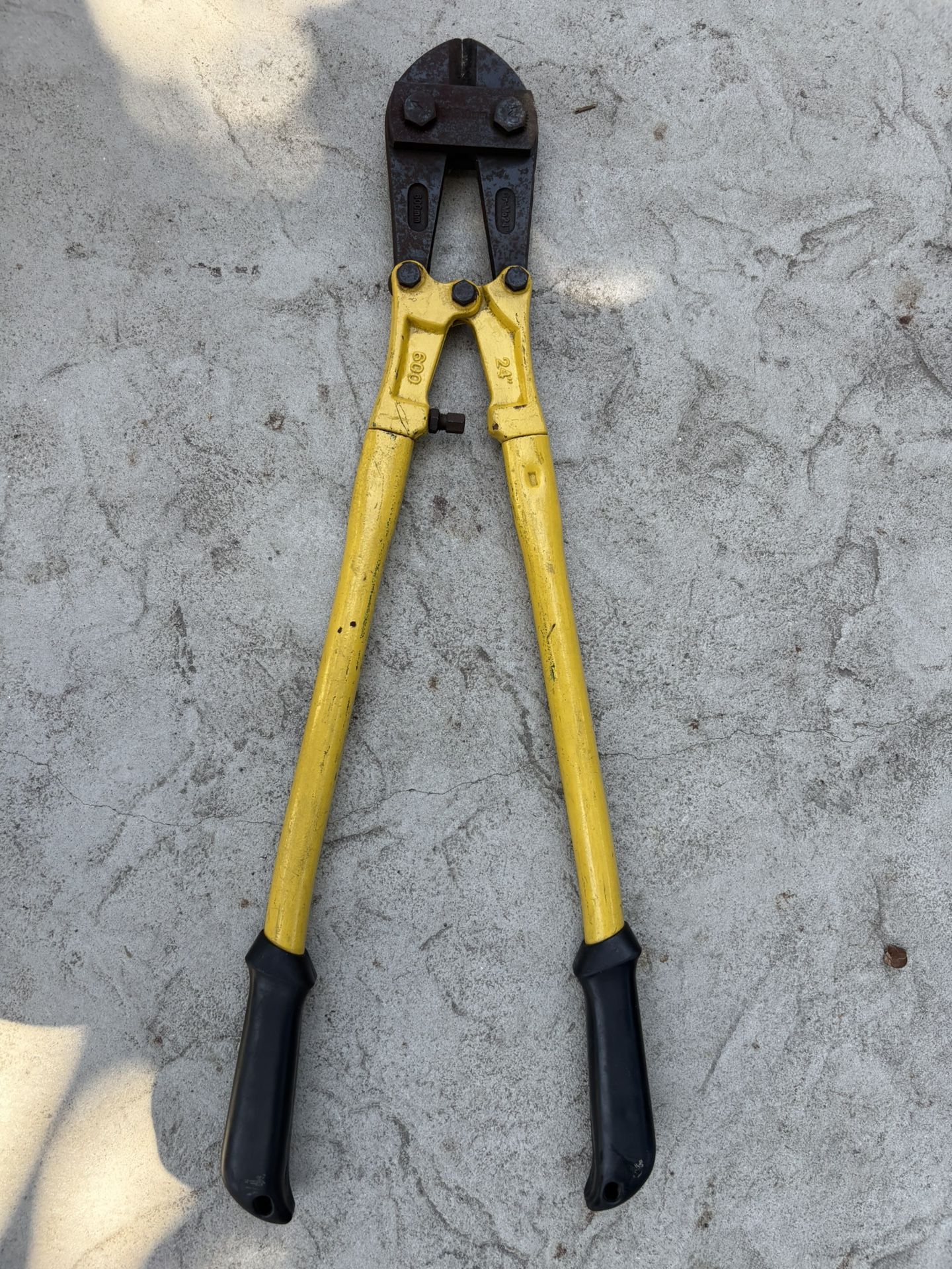 Workforce 24” Bolt Cutters