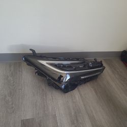 23-24 Toyota Prius Right Headlight 