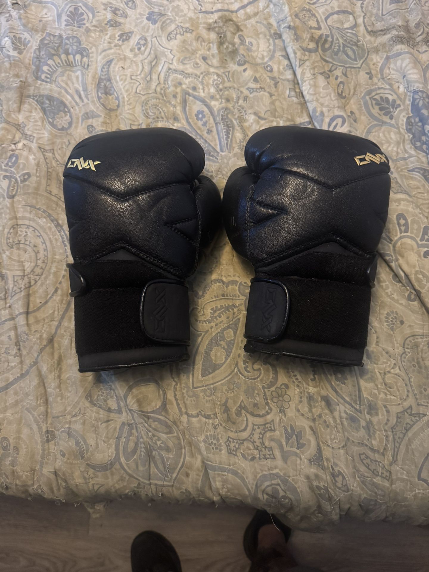 Onx Sports 12oz Velcro Boxing/Muay Thai Gloves