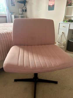 Vanity chair