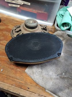 2 6x9 Speakers Out Of My Dodge F150 They Still Work Part Number 366700