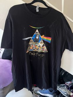 Pink Floyd shirt