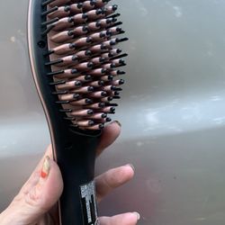 Straightening Brush