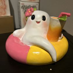 Ghost SUMMERWEEN Statue Drink Pool Float Flower Cute Spooky Decoration