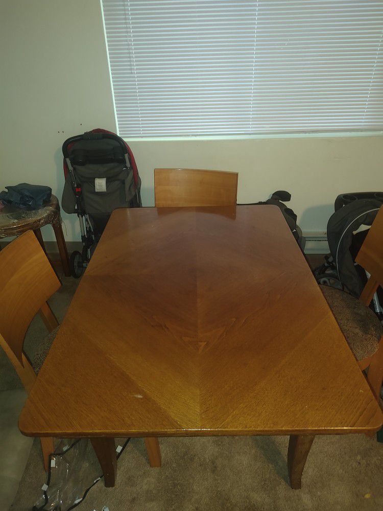 Dining room table set for 4