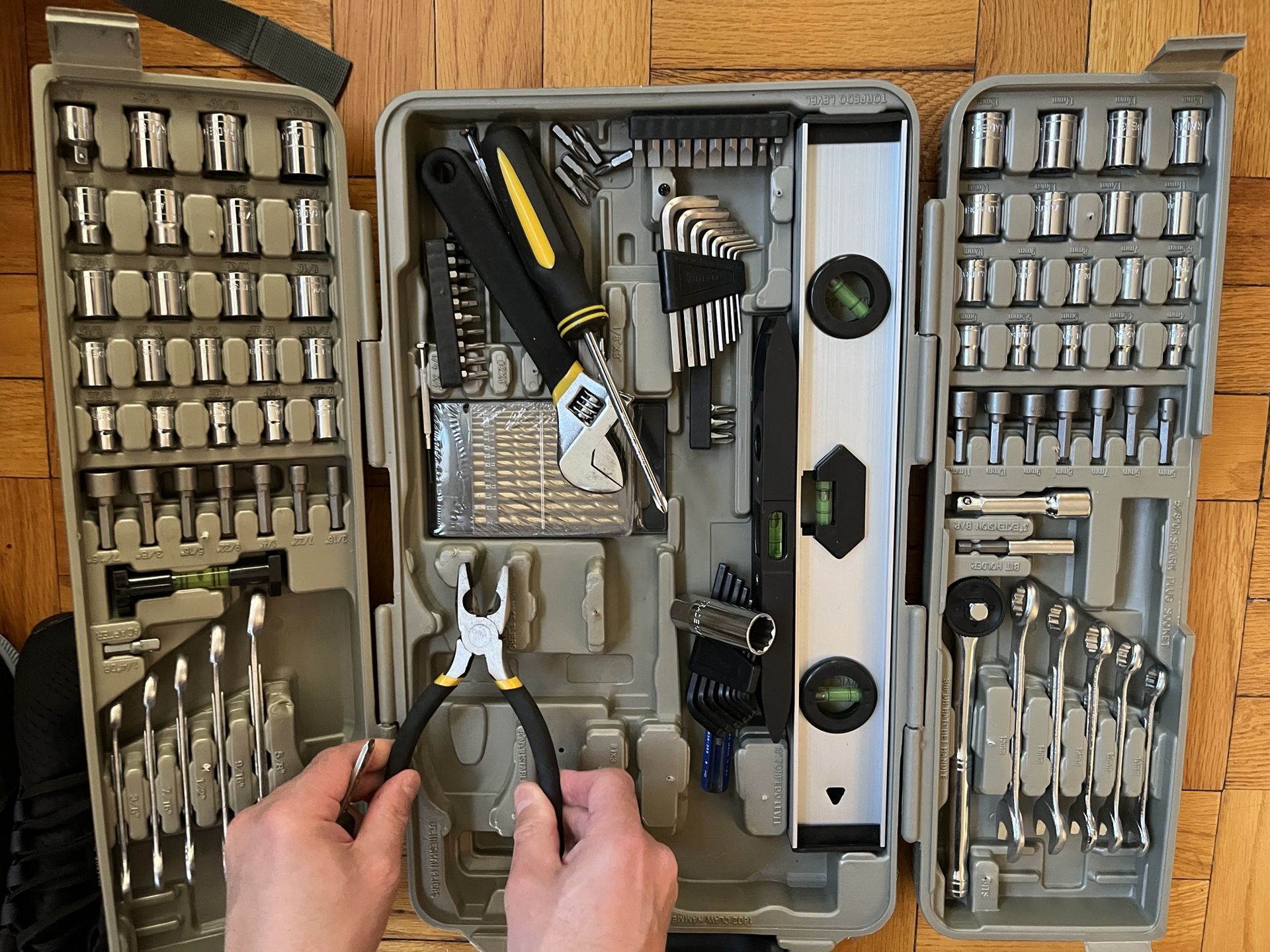 AllTrade Toolbox with Lots of Tools