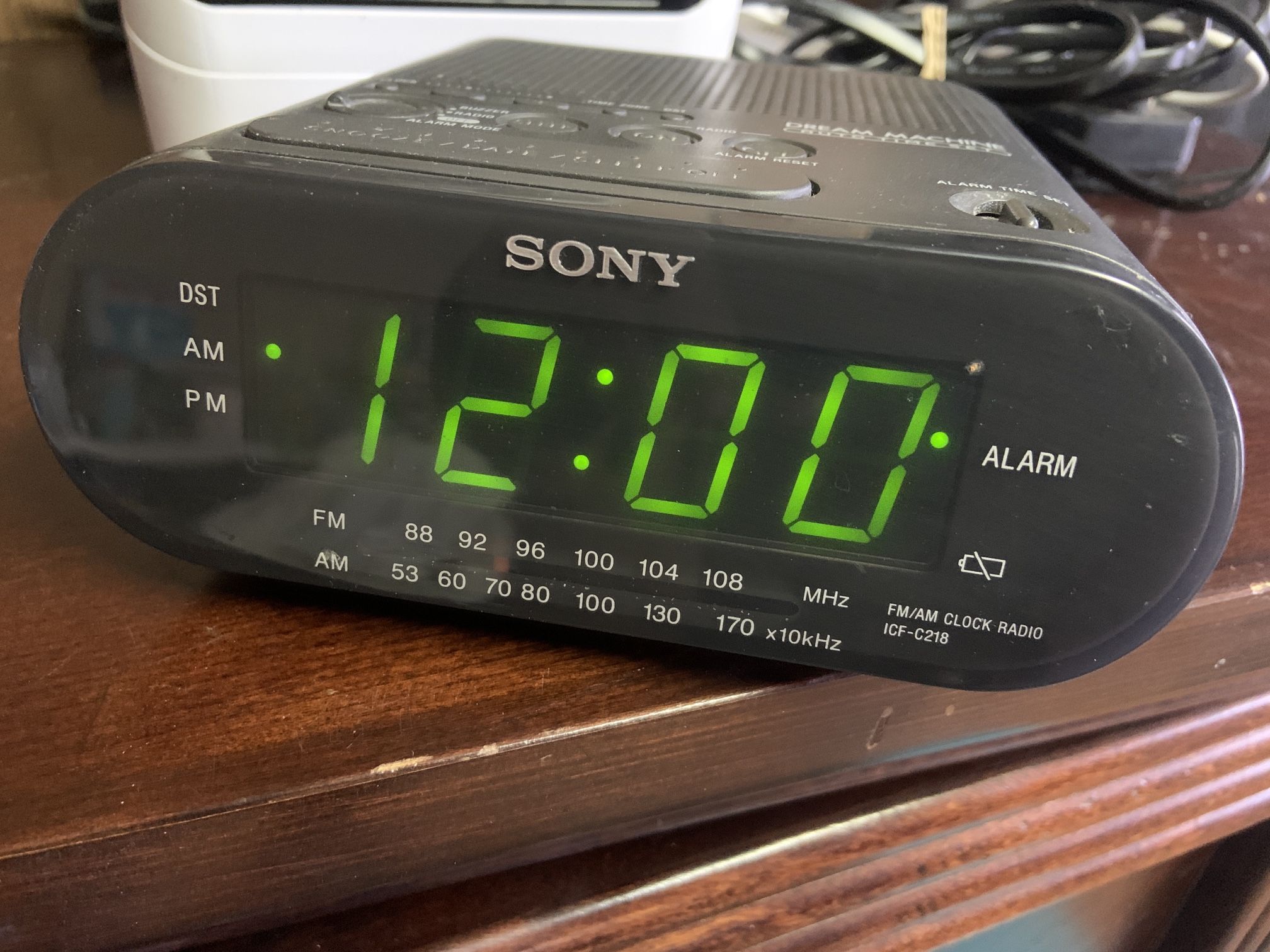 Sony Dream Machine AM/FM Alarm Clock Radio ICF-C218