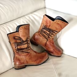 Leather Boots - Women’s Size 6