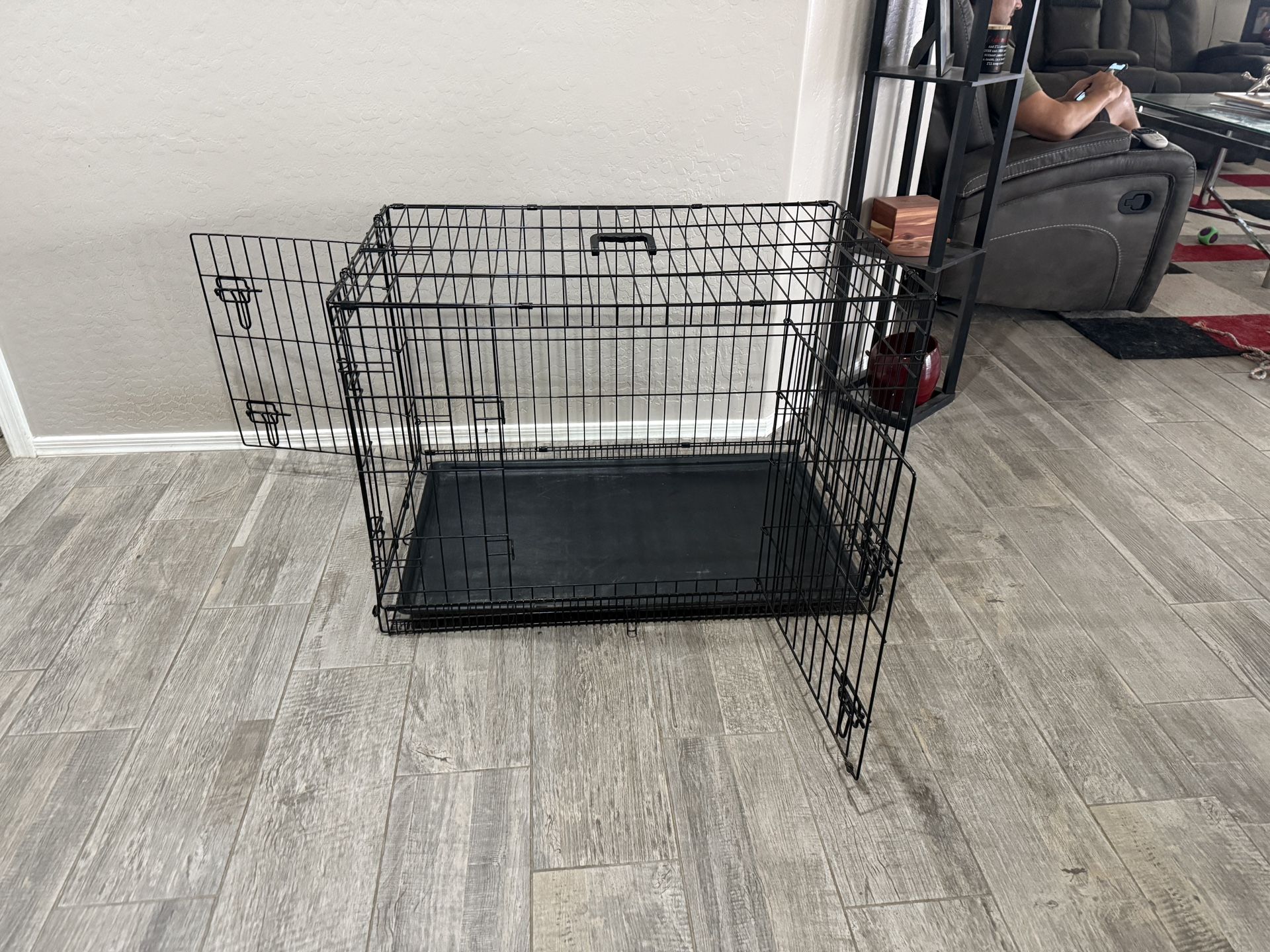 M/L Collapsible Dog crate