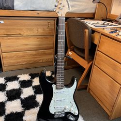 Awesome Fender Starcaster Guitar