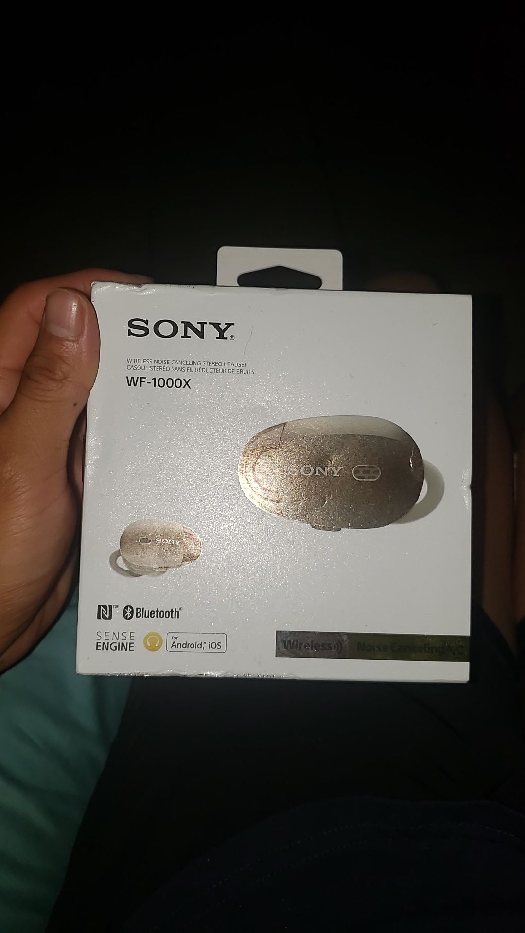 Sony wf 1000x wireless headphones