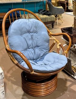 Rocking swivel papasan chair