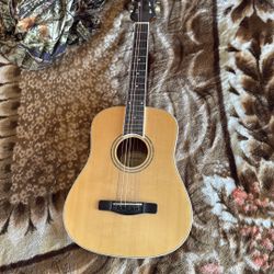 Mitchell Guitar 70 (used Like New)