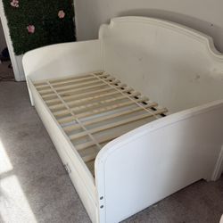 Rooms To Go Twin Trundle Day Bed 