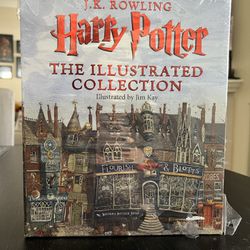 Harry Potter: The Illustrated Collection (Books 1-3) Box Set