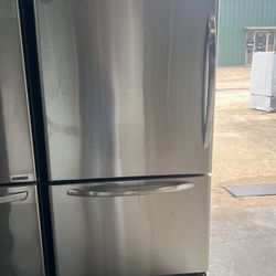 Amana Refrigerator Top And Bottom Stainless