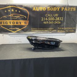 HONDA CRV 2023-2024 RH HEADLIGHT OEM