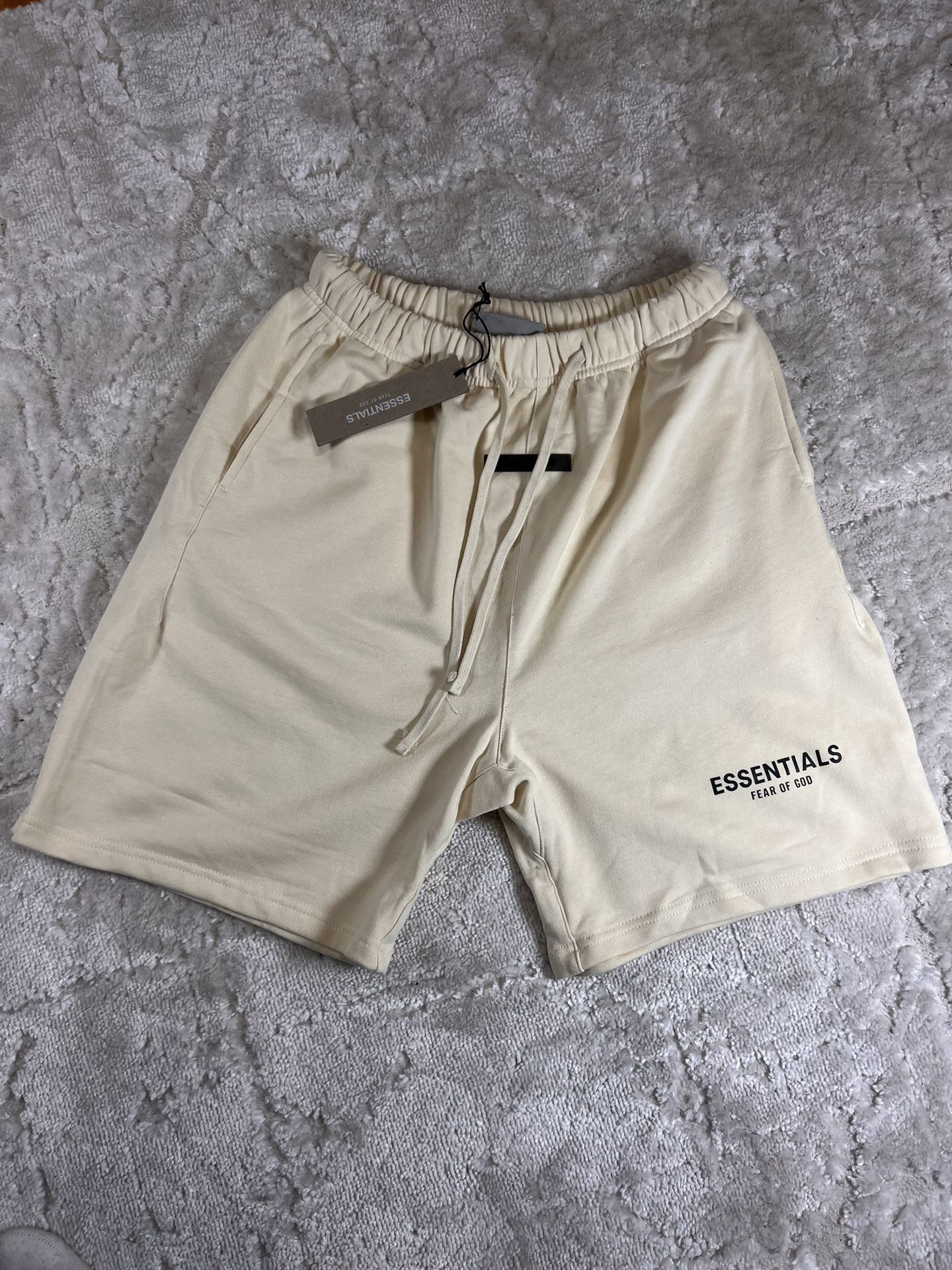 Essentials Short