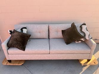Ethan Allen Couch LIKE NEW!