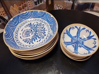 16 Piece Dish Set Plant Based 8x 13" Bowls & 8x 7.5" Bowls Tropical Floral Design