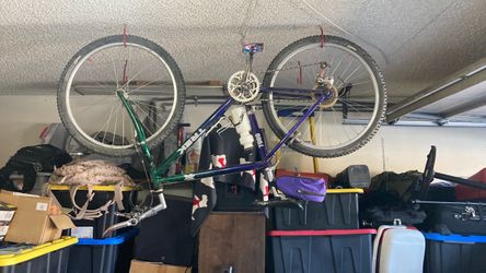 Trek 7000 Mountain Bike