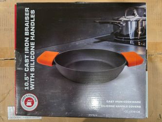 Chef's Counter 10.5" Cast Iron Braiser with Silicone Handles