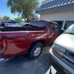 2005 Chevy colorado 5 liter 2wd  ,,, has a blown head ,,, open title 